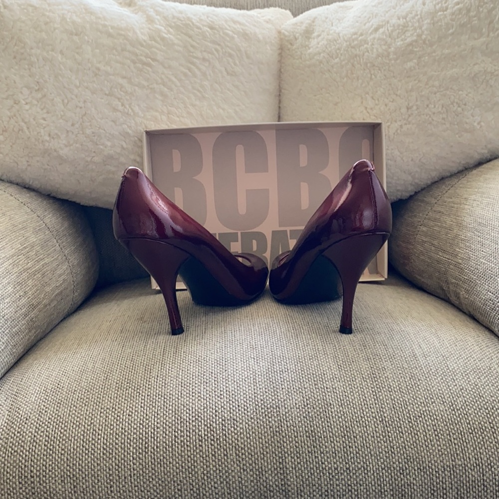 BCBG RUBY RED HEELS - Picture 4 of 5